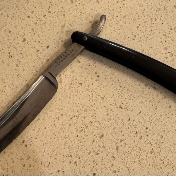 Friedmann & Lauterjung Vintage Straight Razor & Black leather Case